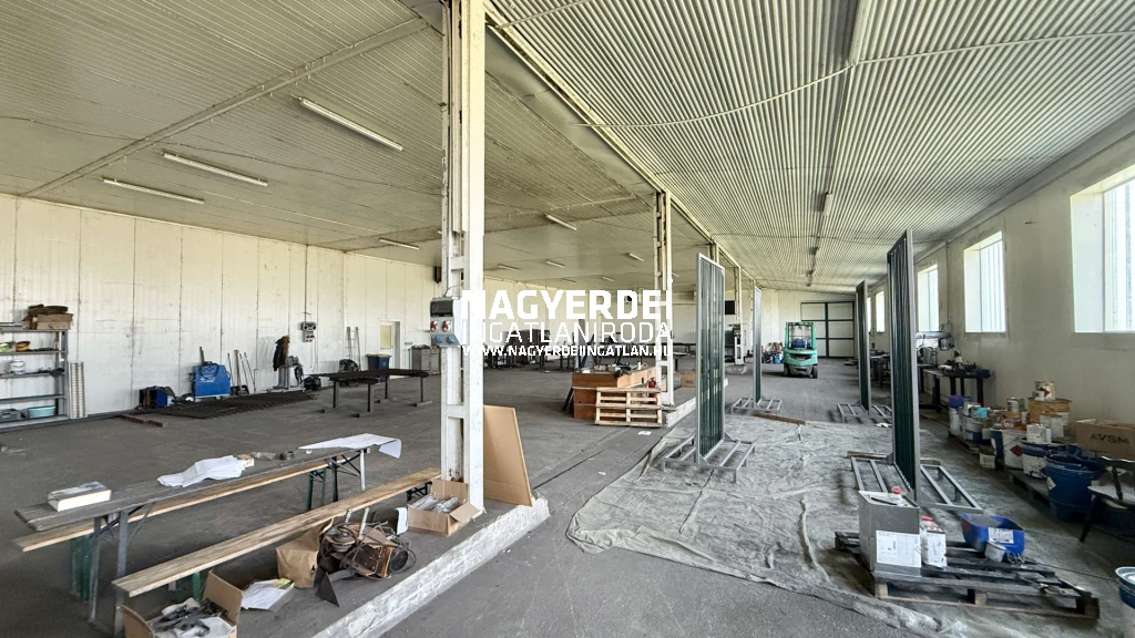Kiadó 58000 m2 ipari, keresk. épület, Nyírtura