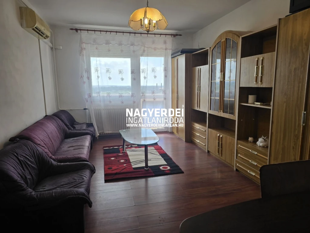 Kiadó 60 m2 panel lakás, Debrecen