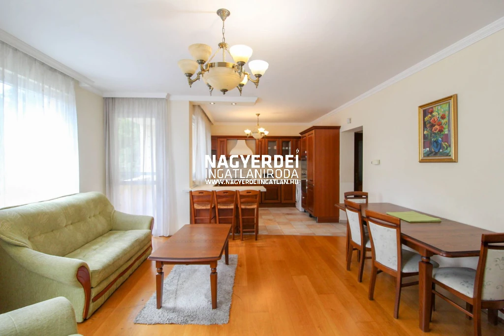 c3-2-name c2-19-name, Debrecen, Sestakert