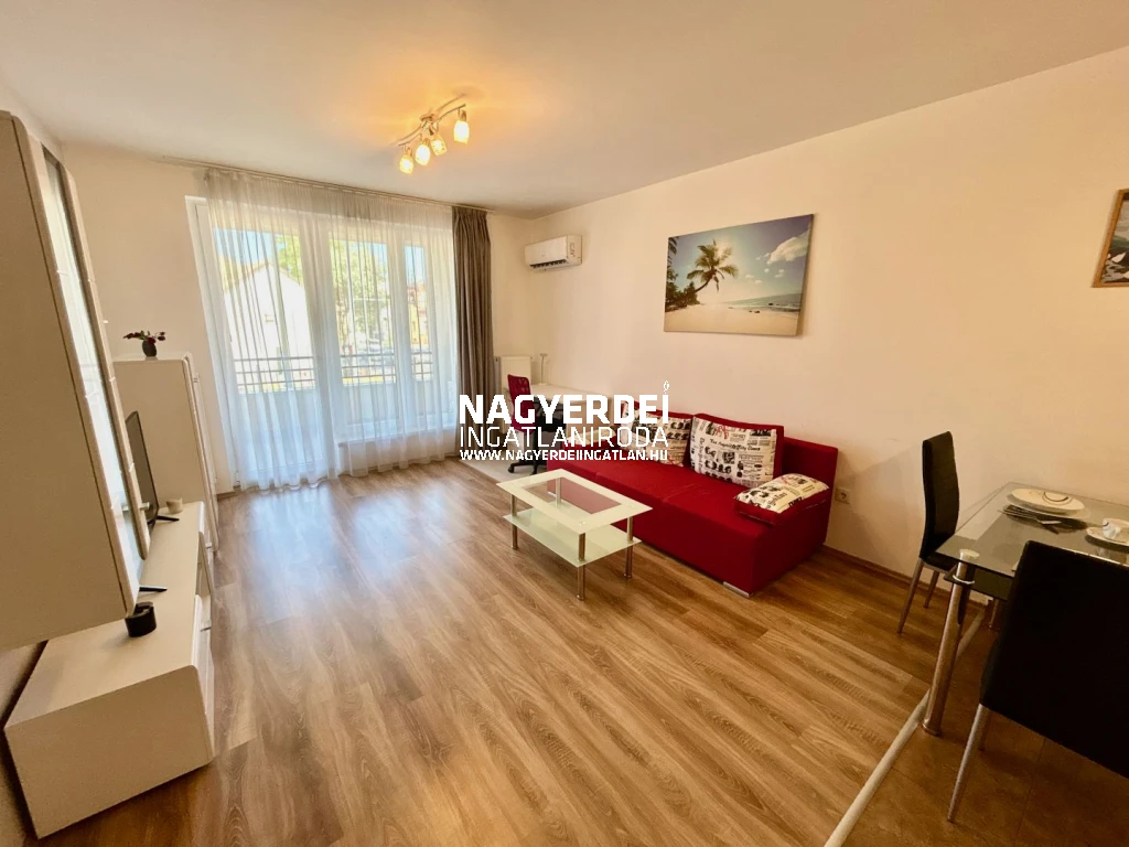 Kiadó 47 m2 tégla lakás, Debrecen