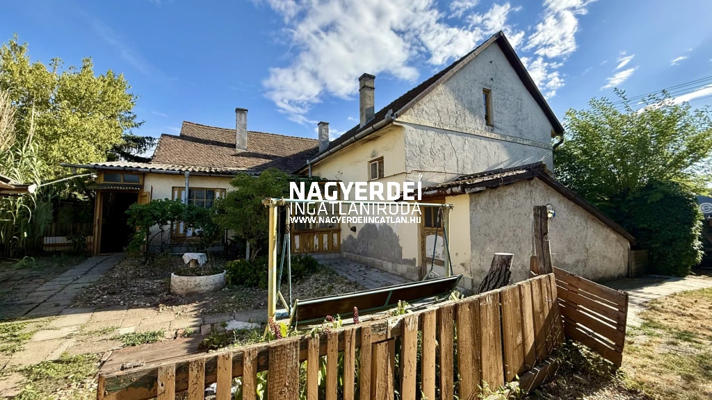 Eladó 148 m2 családi ház, Debrecen