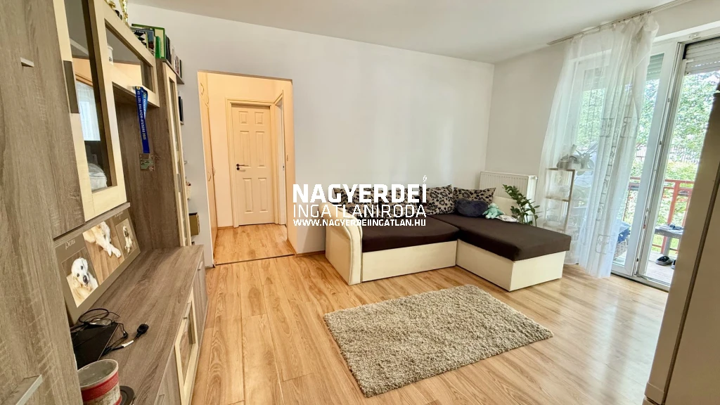 c3-1-name c2-19-name, Debrecen, Hatvan utcai kert