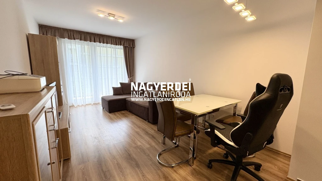 Kiadó 57 m2 új építésű tégla lakás, Debrecen