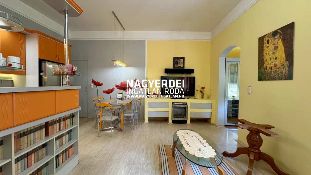 Kiadó 102 m2 tégla lakás, Debrecen