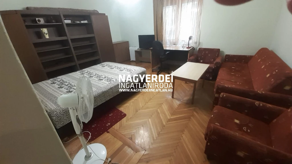 Kiadó 67 m2 tégla lakás, Debrecen