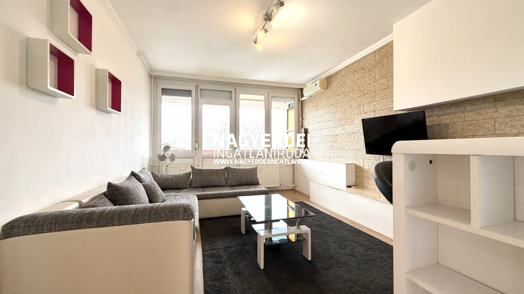 Kiadó 56 m2 csúsztatott zsalus, Debrecen