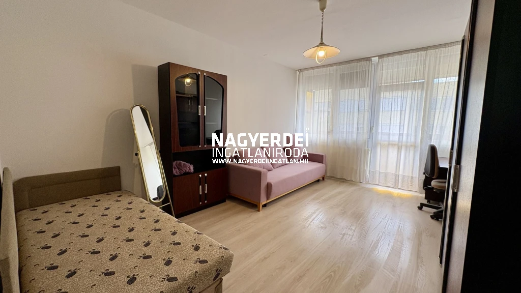 Kiadó 54 m2 tégla lakás, Debrecen