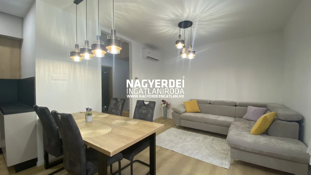 PRÉMIUM 1+1 SZOBÁS LAKÁS KIADÓ DEBRECEN SZÍVÉBEN – KÁLVIN TÉR