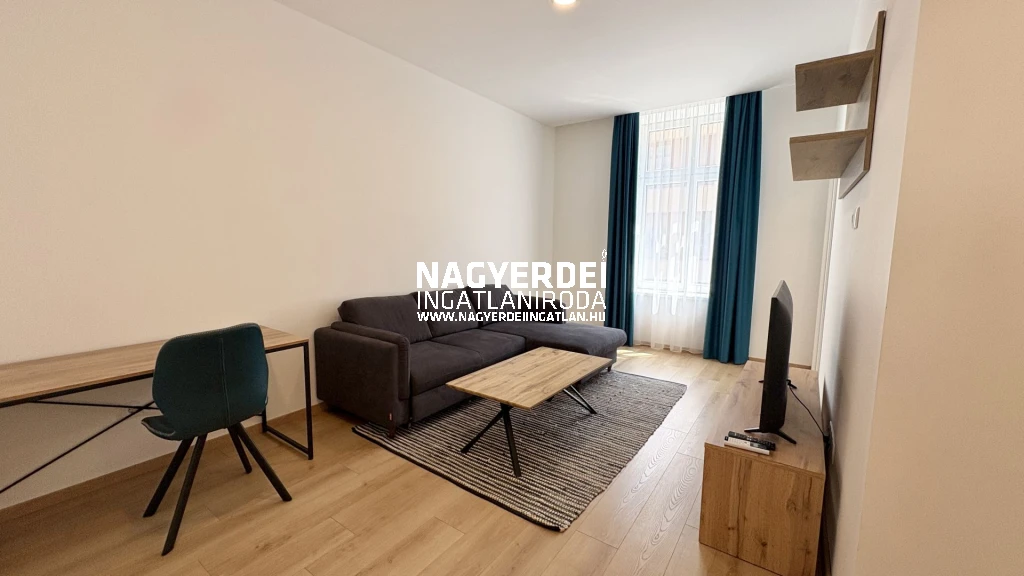 Kiadó 45 m2 tégla lakás, Debrecen
