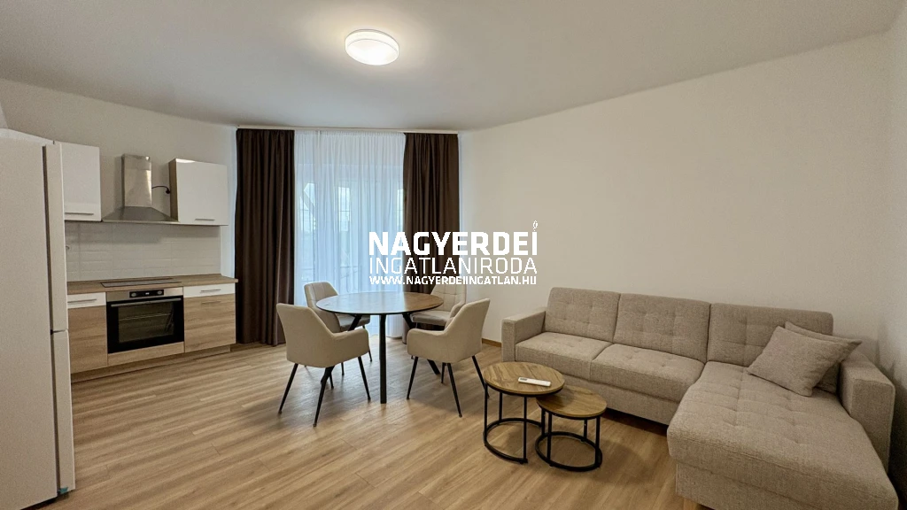 Kiadó 62 m2 tégla lakás, Debrecen
