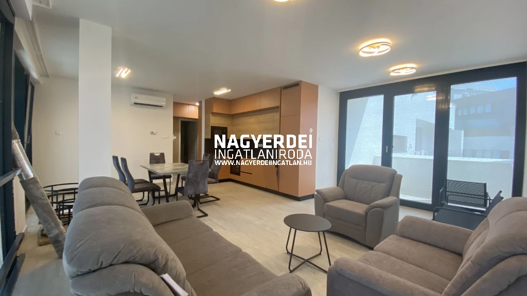 PRÉMIUM, ÚJ ÉPÍTÉSŰ LAKÁS DEBRECEN SZÍVÉBEN, 53 + 20 m2, TELJES BERENDEZÉSSEL