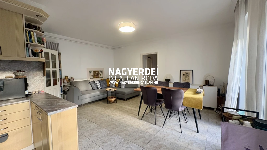 Kiadó 50 m2 tégla lakás, Debrecen