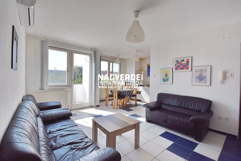 Kiadó 85 m2 tégla lakás, Debrecen
