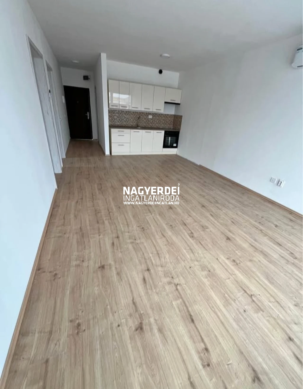 c3-2-name c2-19-name, Debrecen