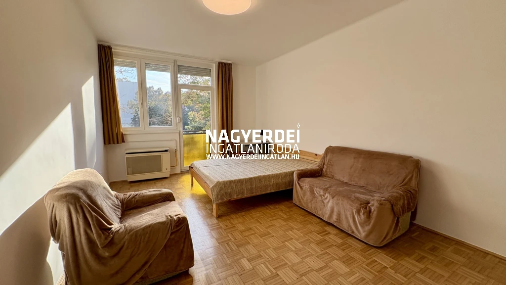 Kiadó 42 m2 tégla lakás, Debrecen