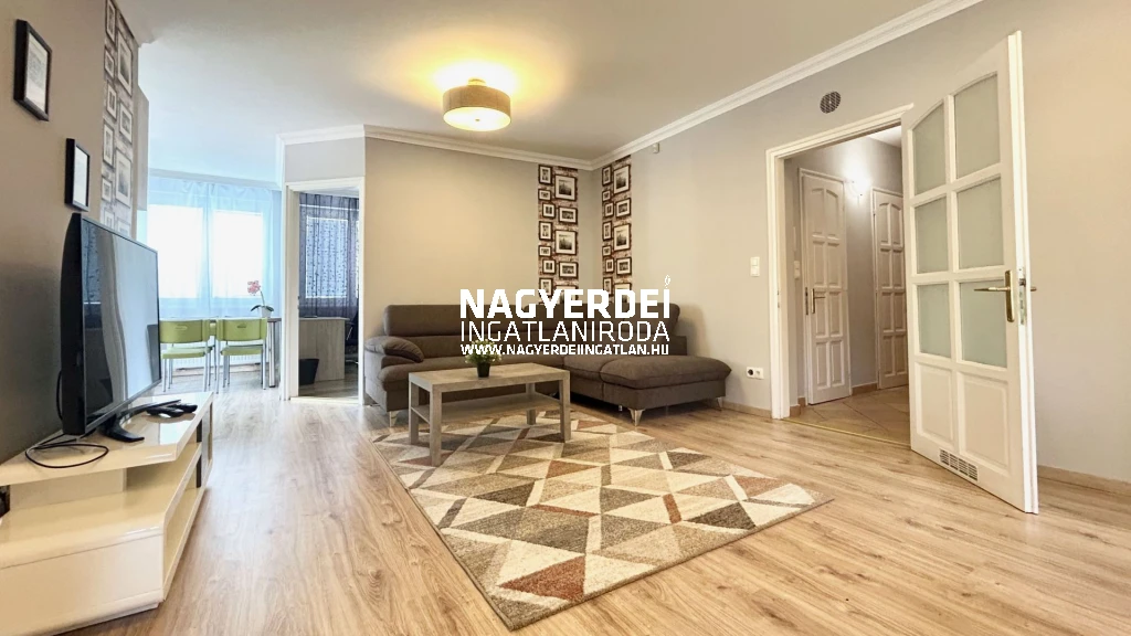Kiadó 100 m2 tégla lakás, Debrecen