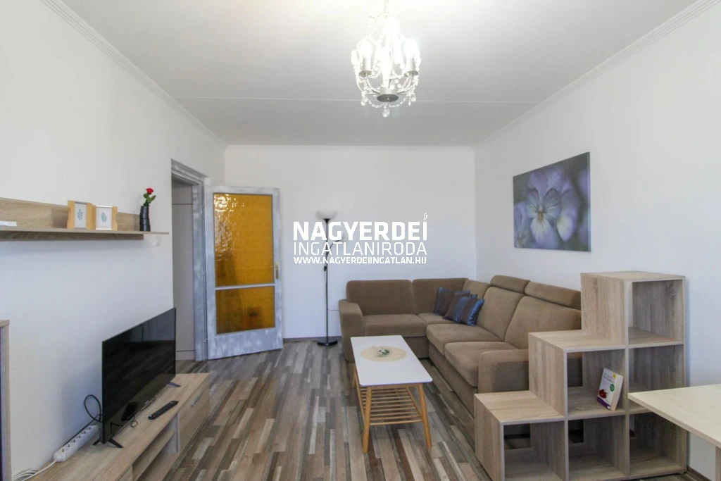 Kiadó 50 m2 panel lakás, Debrecen