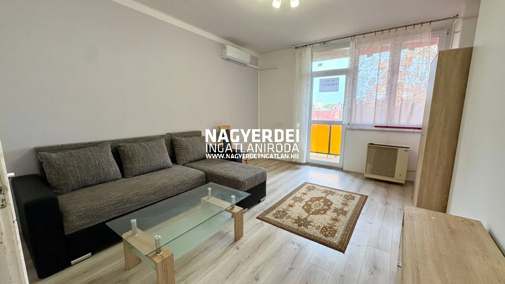 Kiadó 55 m2 tégla lakás, Debrecen