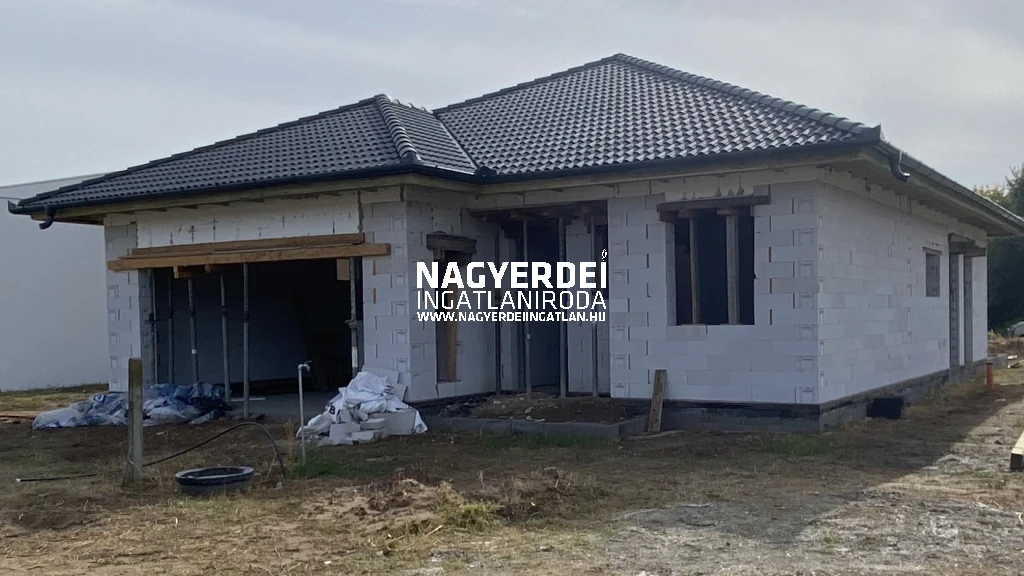 c3-1-name c2-1-name, Debrecen, Lencztelep