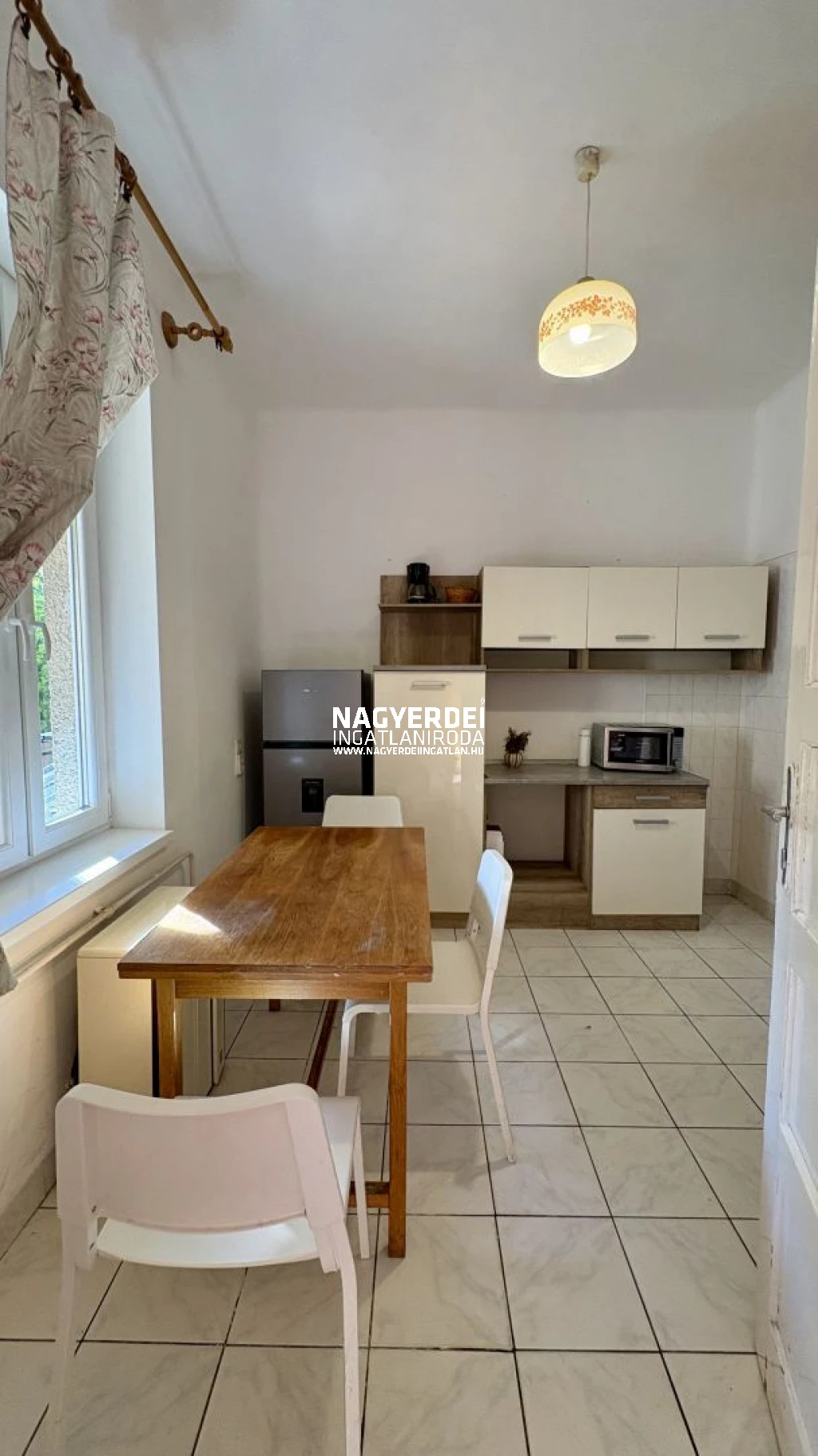 Kiadó 89 m2 tégla lakás, Debrecen