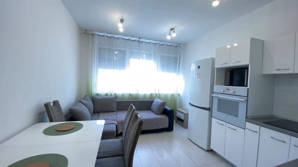 Kiadó 32 m2 tégla lakás, Debrecen
