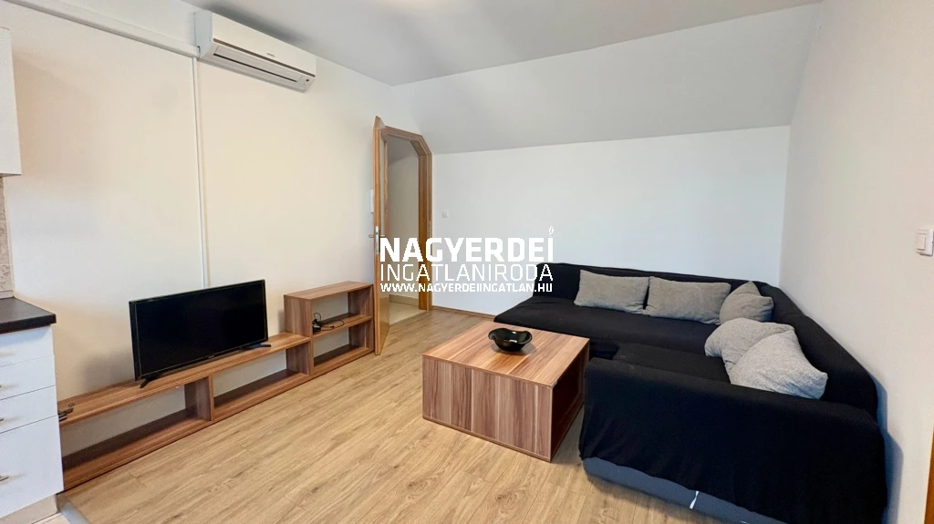 Kiadó 42 m2 tégla lakás, Debrecen