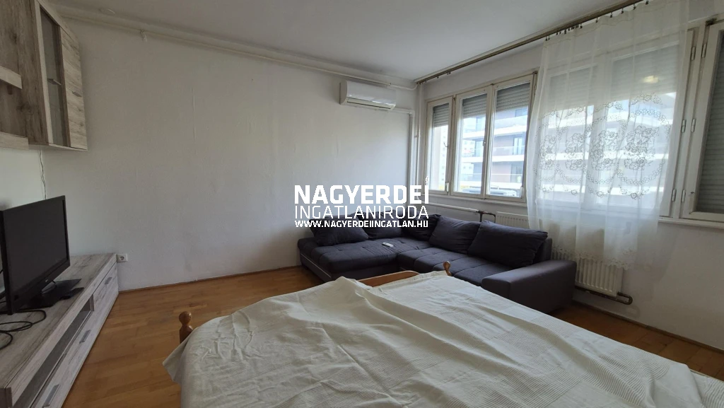Kiadó 60 m2 tégla lakás, Debrecen