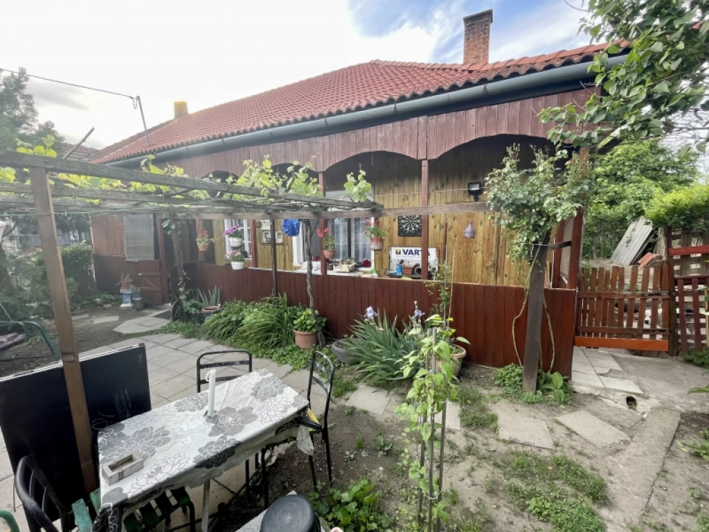 For sale terraced house, Pécs, Gyárváros