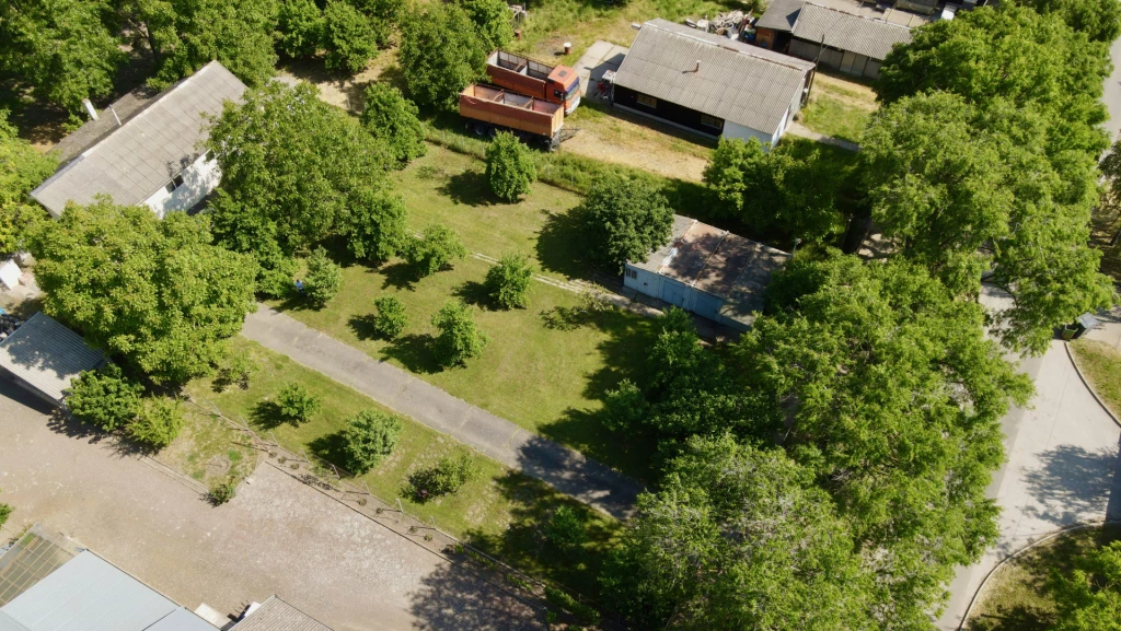 Telephely vállalkozók részére eladó, Hajdúszoboszló