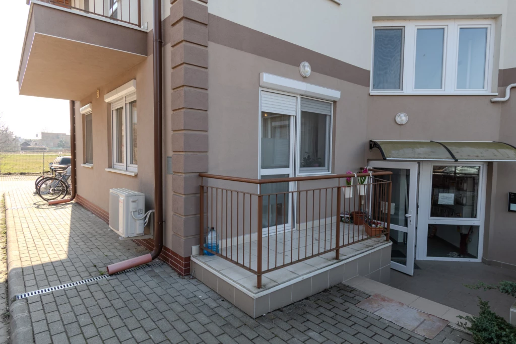 Hajdúszoboszló fürdő melletti lakás eladó