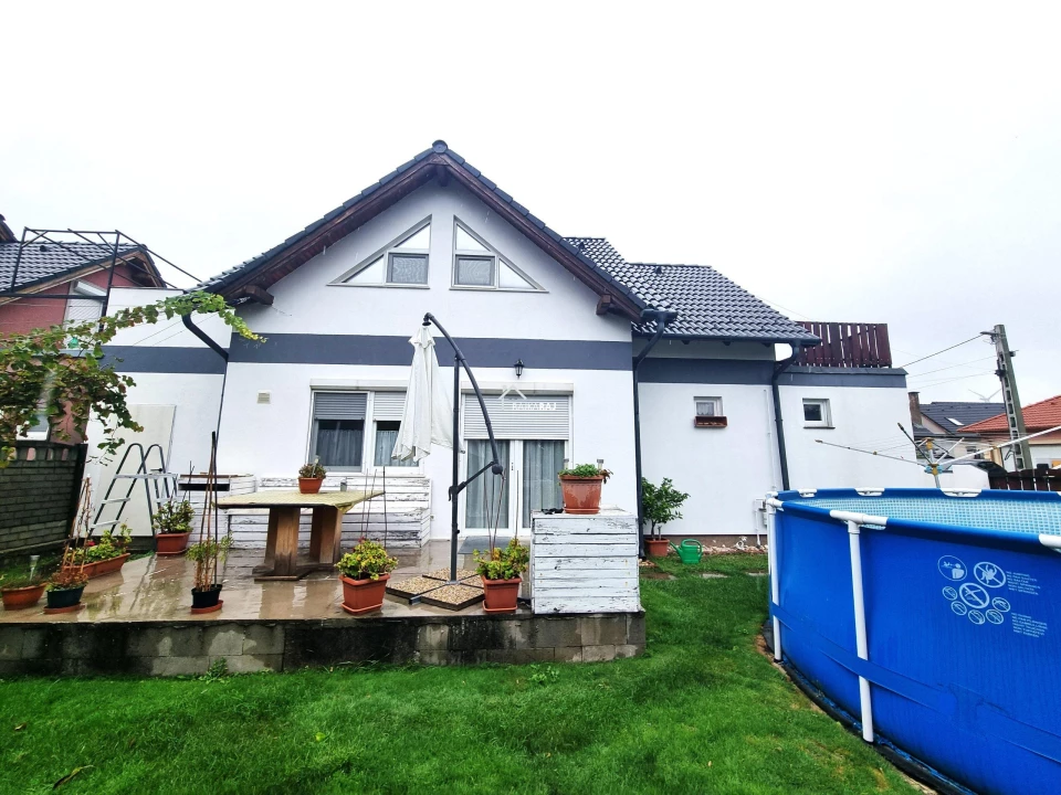 For sale semi-detached house, Levél