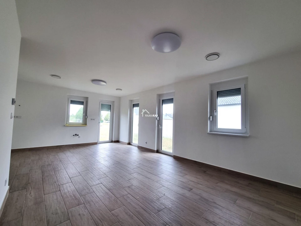 c3-1-name c2-1-name, Lipót