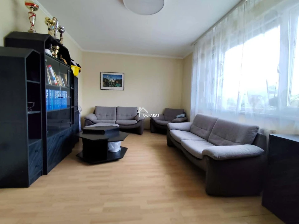Eladó családi ház, Levél