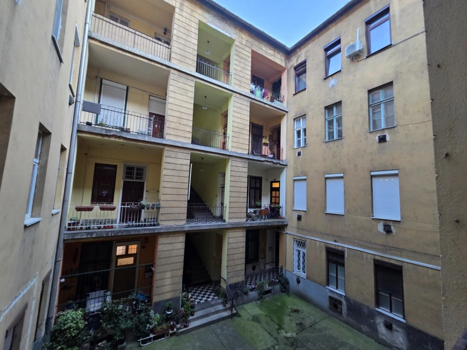 Eladó téglalakás, Budapest VII. kerület, Dembinszky utca