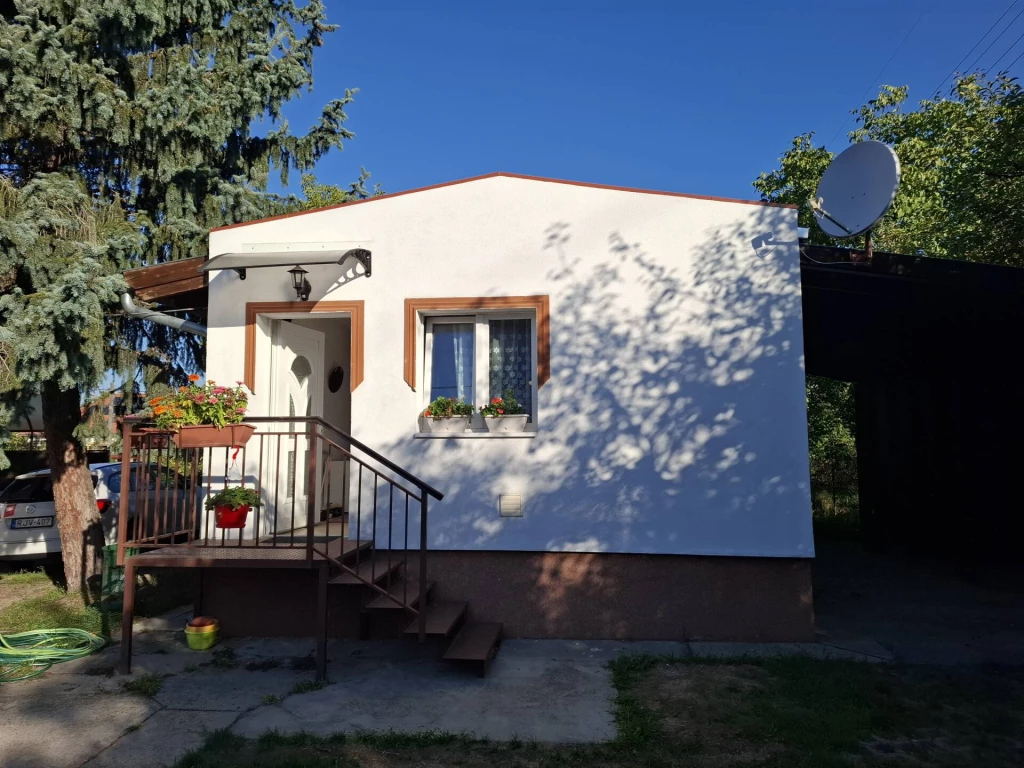 Diósdon otthonos kis családi ház várja új lakóit!