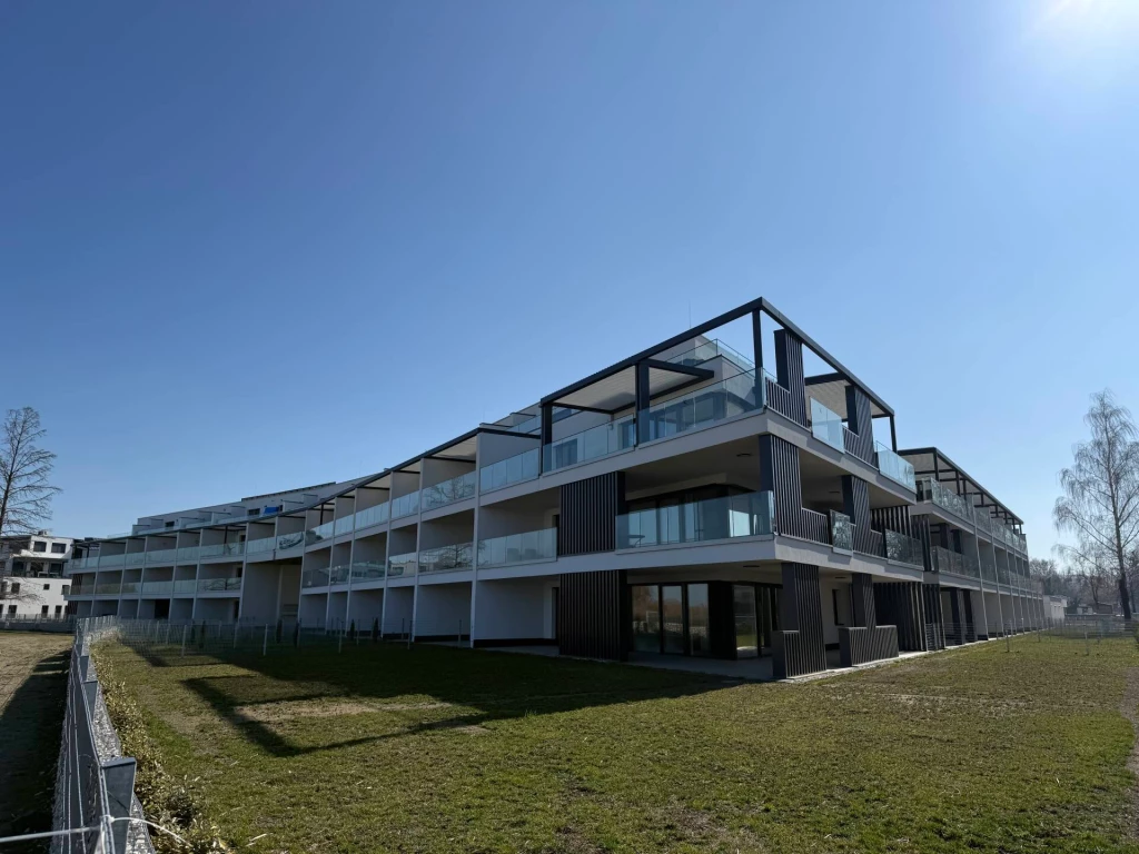 Ébredjen minden nap a Balaton csendjére!