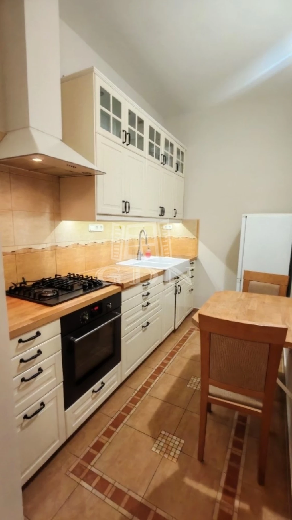 Kiadó téglalakás, Budapest VI. kerület, Nagykörúton belüli terület, Ó utca