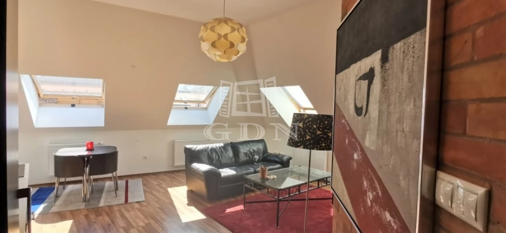 Eladó téglalakás, Budapest VII. kerület, Nagykörúton kívüli terület, Király utca