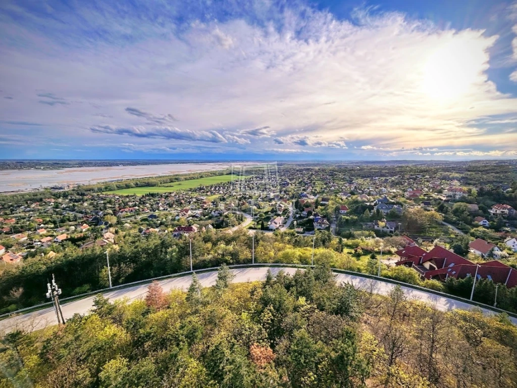 Eladó építési telek, Velence, Bencehegy, Panorámás ikertelek