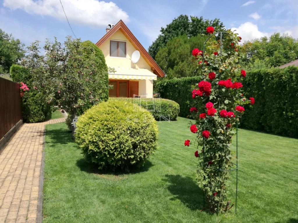 For sale house, Velence, Velencefürdő, Szép kertes lakóház