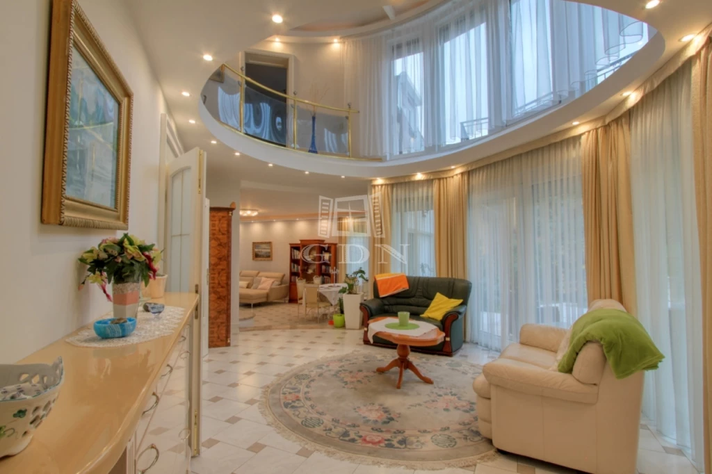 Eladó családi ház, Törökbálint, Tükörhegy, Impozáns enteriőr Tükörhegyen