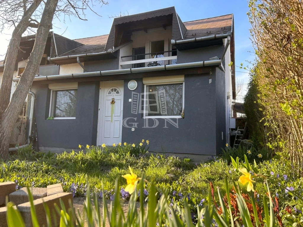 For sale holiday house, summer cottage, Gárdony, Agárd, Téliesített ikernyaraló