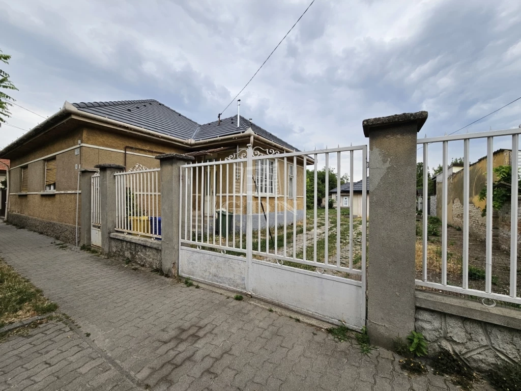 Kiadó raktár, Dunaharaszti, Óváros, Erzsébet utca