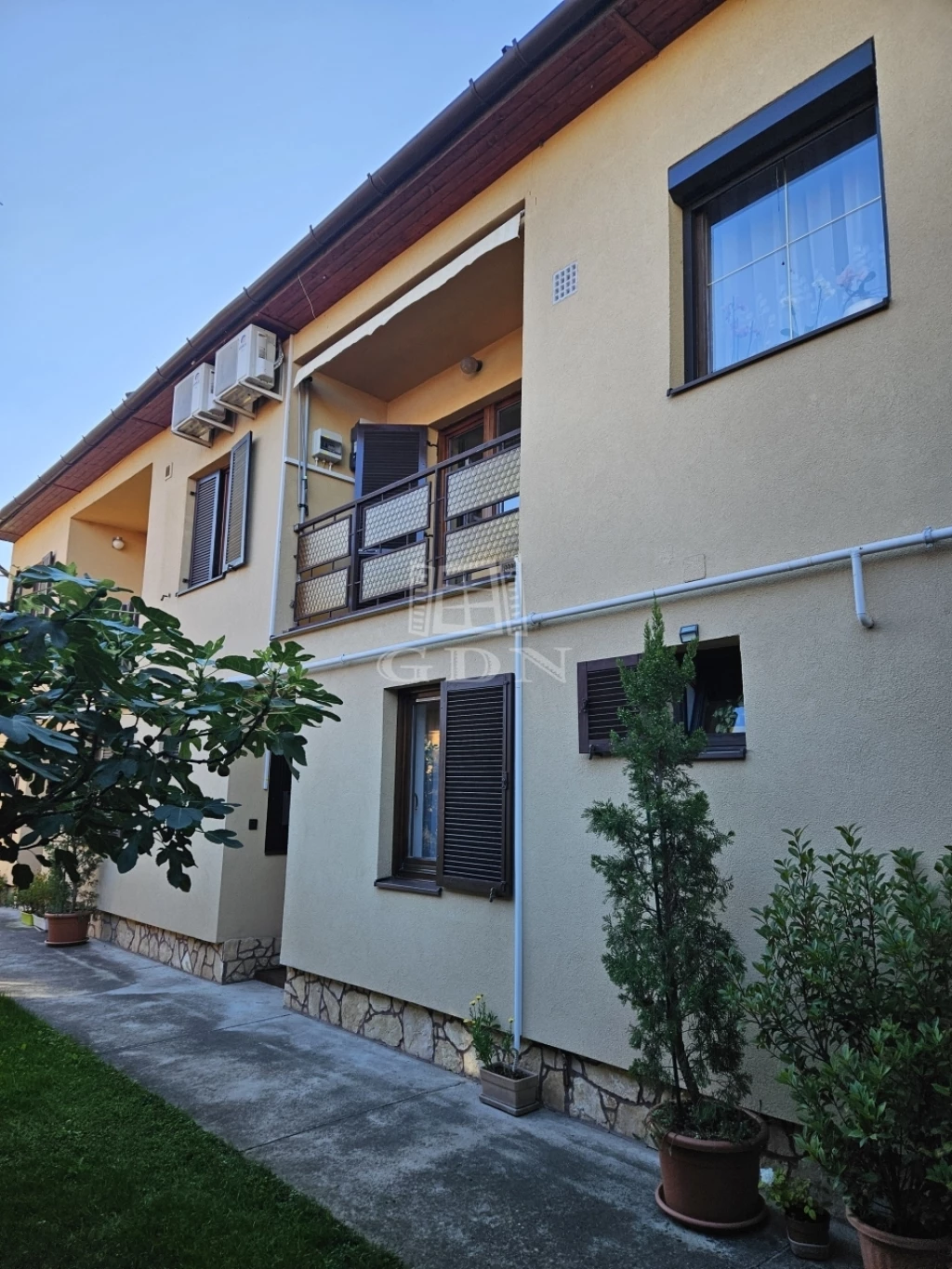 Eladó téglalakás, Szigetszentmiklós, Városközpont