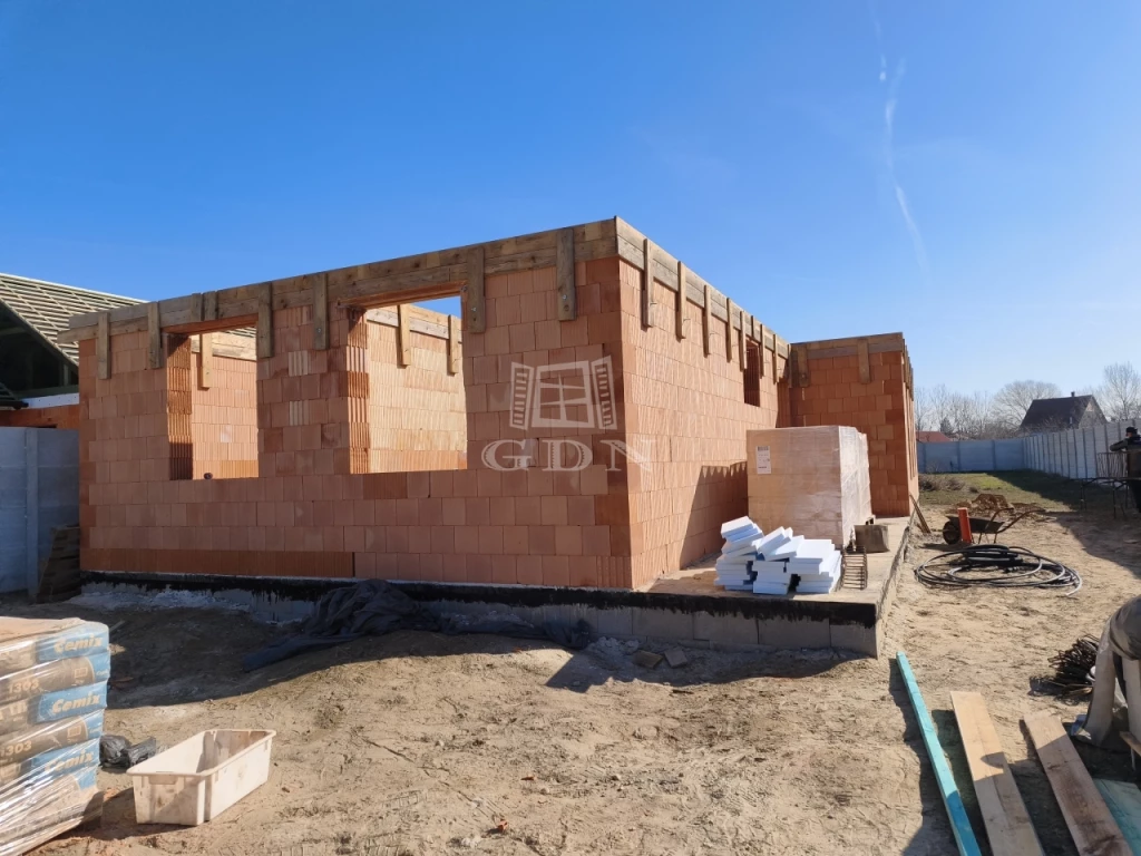 Eladó családi ház, Ráckeve, Szent Vendel út közelében