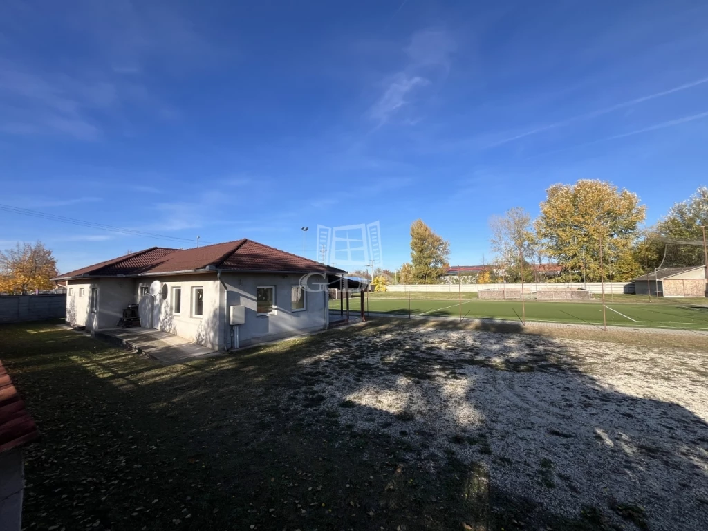 Eladó fejlesztési terület, Dunaharaszti, Határ úti lakótelep, Bláthy Ottó utca