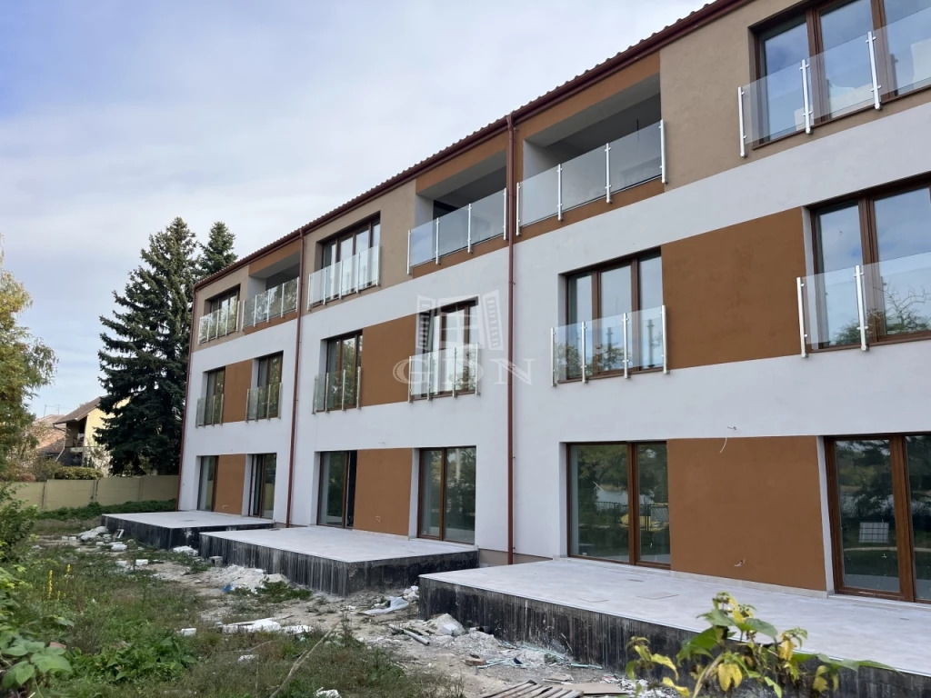 Eladó téglalakás, Kiskunlacháza, Dunaparti üdülő, Dunapart