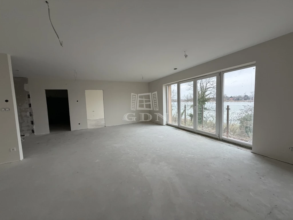 Eladó téglalakás, Kiskunlacháza, Dunaparti üdülő, Dunapart