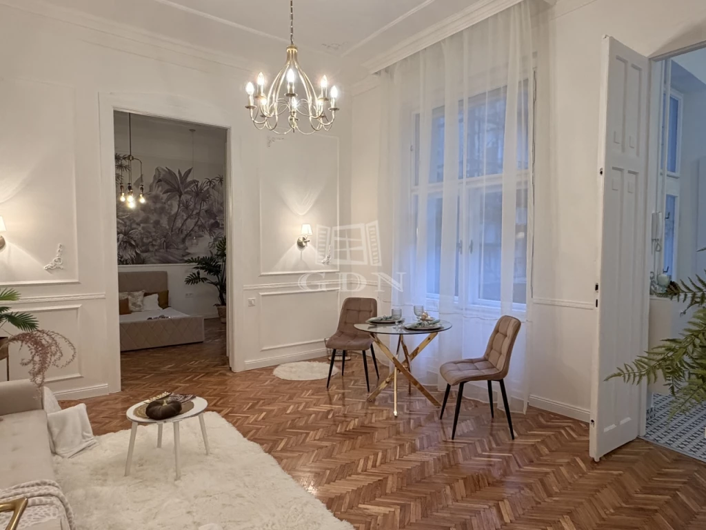 Eladó téglalakás, Budapest VIII. kerület, Corvin negyed, Vas utca