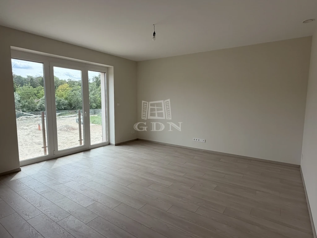 Eladó téglalakás, Kiskunlacháza, Dunaparti üdülő, Dunapart